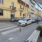 Apartment Artstay - San Raffaele, Near Metro M1, Ac Mailand